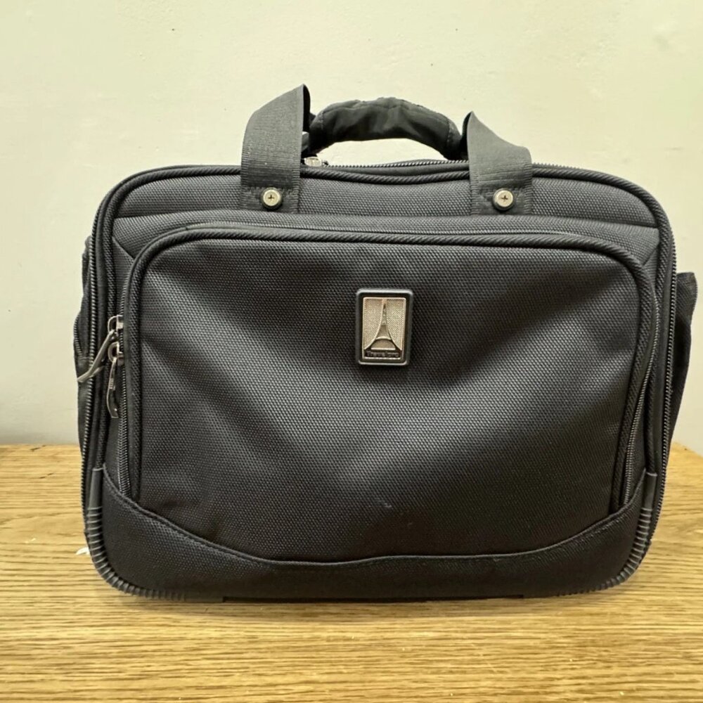 [Like New] Travelpro FlightCrew 5 Black Flight Tote Travel Bag